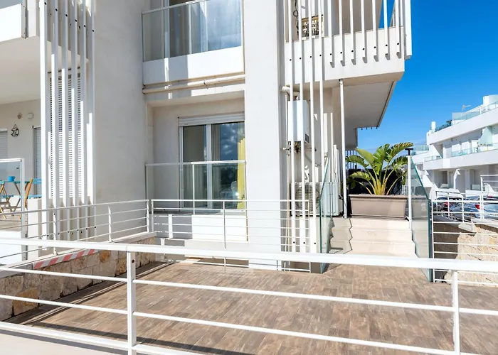 Exclusive Deluxe Apt Up To 6 People & Heated Tub