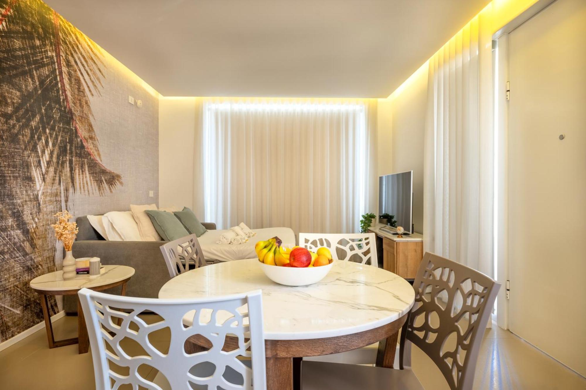 Exclusive Deluxe Up To 6 People & Heated Tub Apartment Polignano a Mare