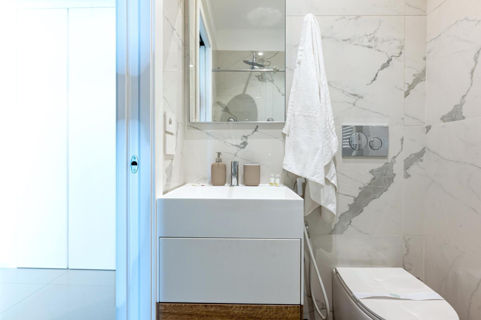 Apartment Exclusive Deluxe Up To 6 People & Heated Tub *